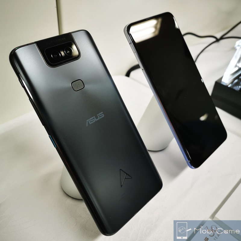 A部ツアー2019に展示されていたZenFone6 Edition30