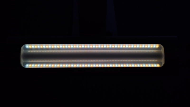 TaoTronicsデスクライトTT-DL092の中間色発光LED