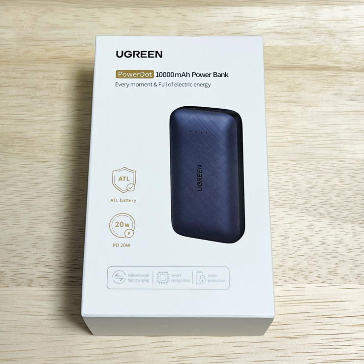 UGREENの10000mAhモバイルバッテリーのパッケージ